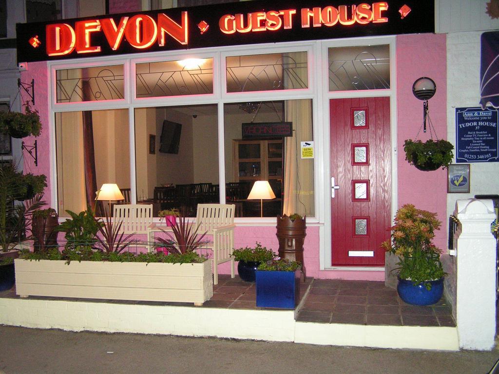 Devon Guest House แบล็คพูล ภายนอก รูปภาพ
